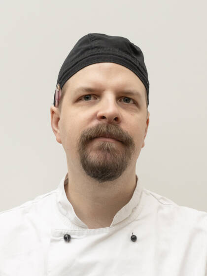 Erik Arhi - kasvokuva
